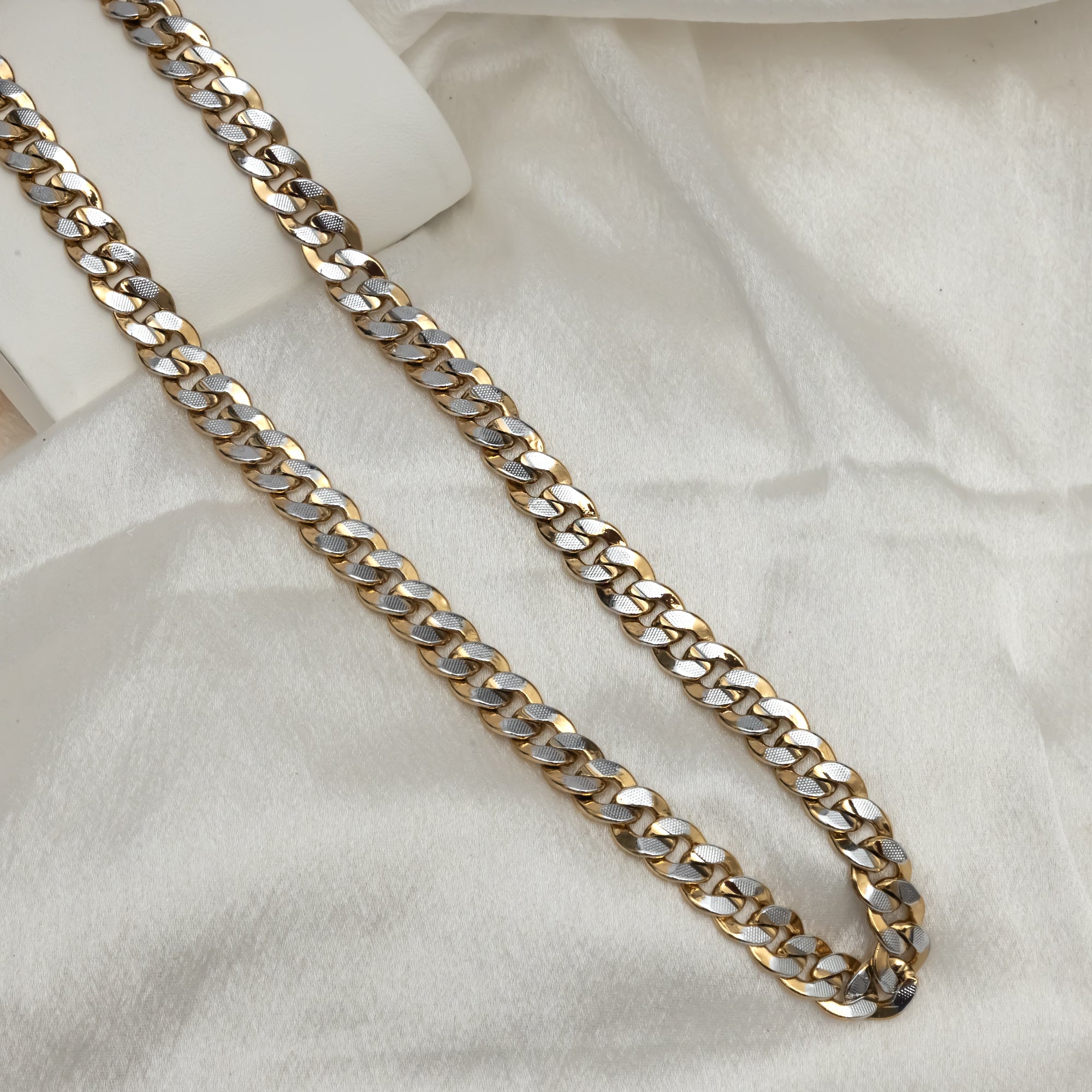 Ares Gold Silver Chain