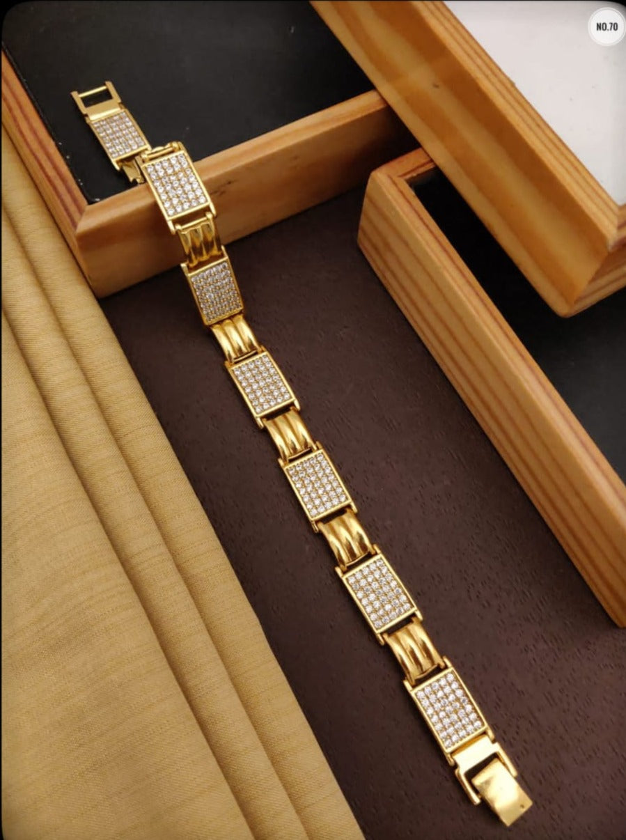 Tycoon Gold Diamond Loose Bracelet