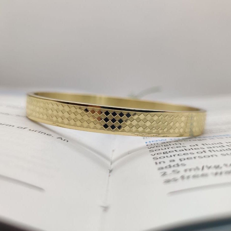 Own the Crypto Premium Gold Bracelet – Shop Zuveri Now