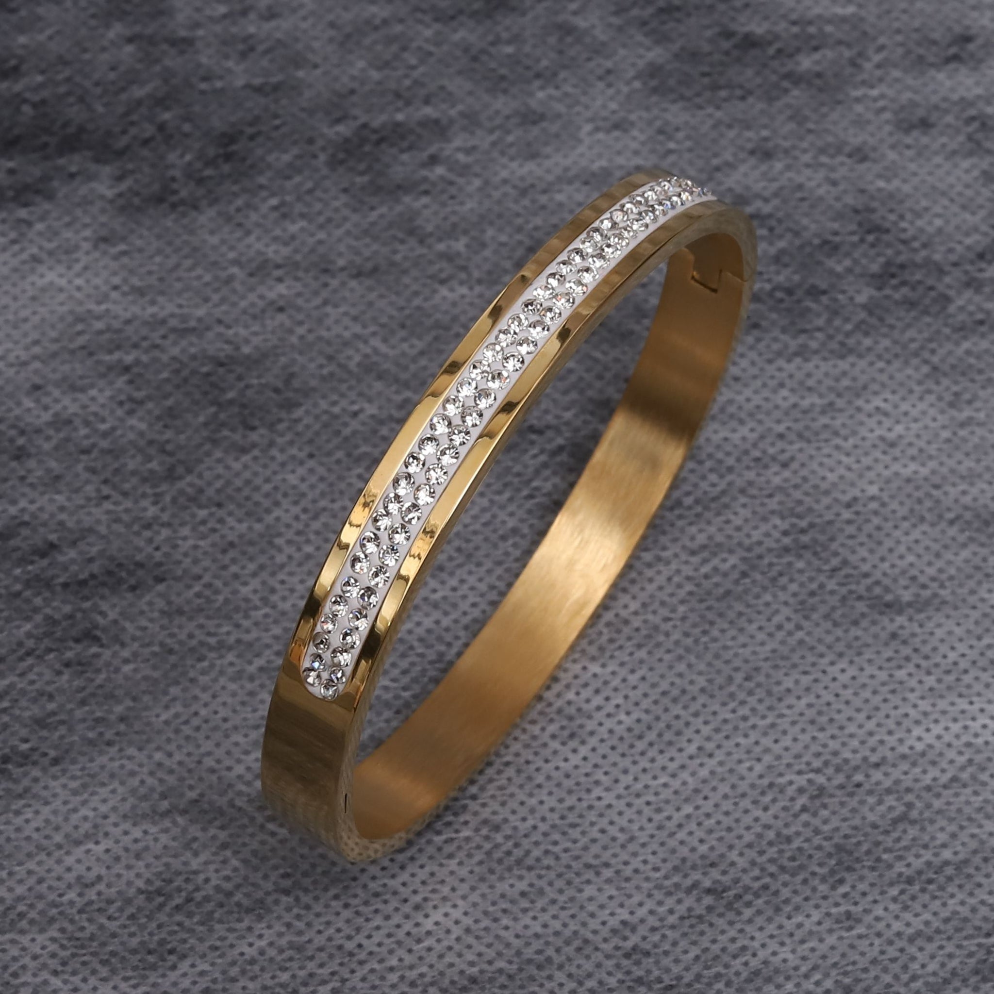 Cortes Diamond Gold Premium Bracelet