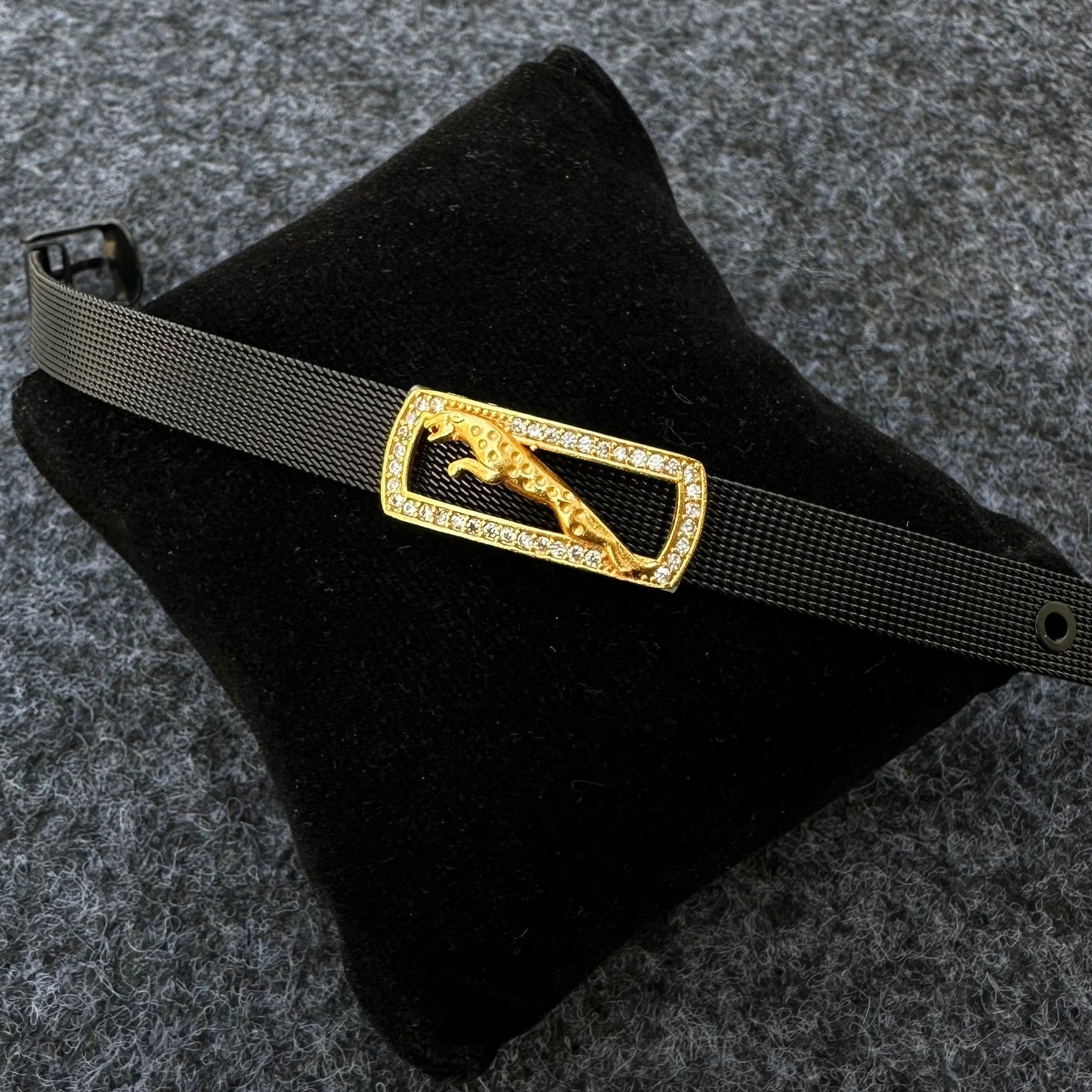 Toms Gold Black Loose Bracelet